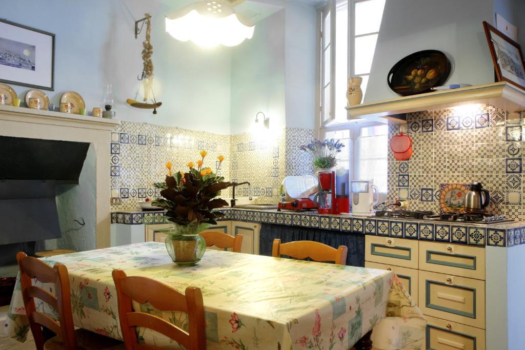 بيرغامو Guesthouse Alba Citta Alta الغرفة الصورة